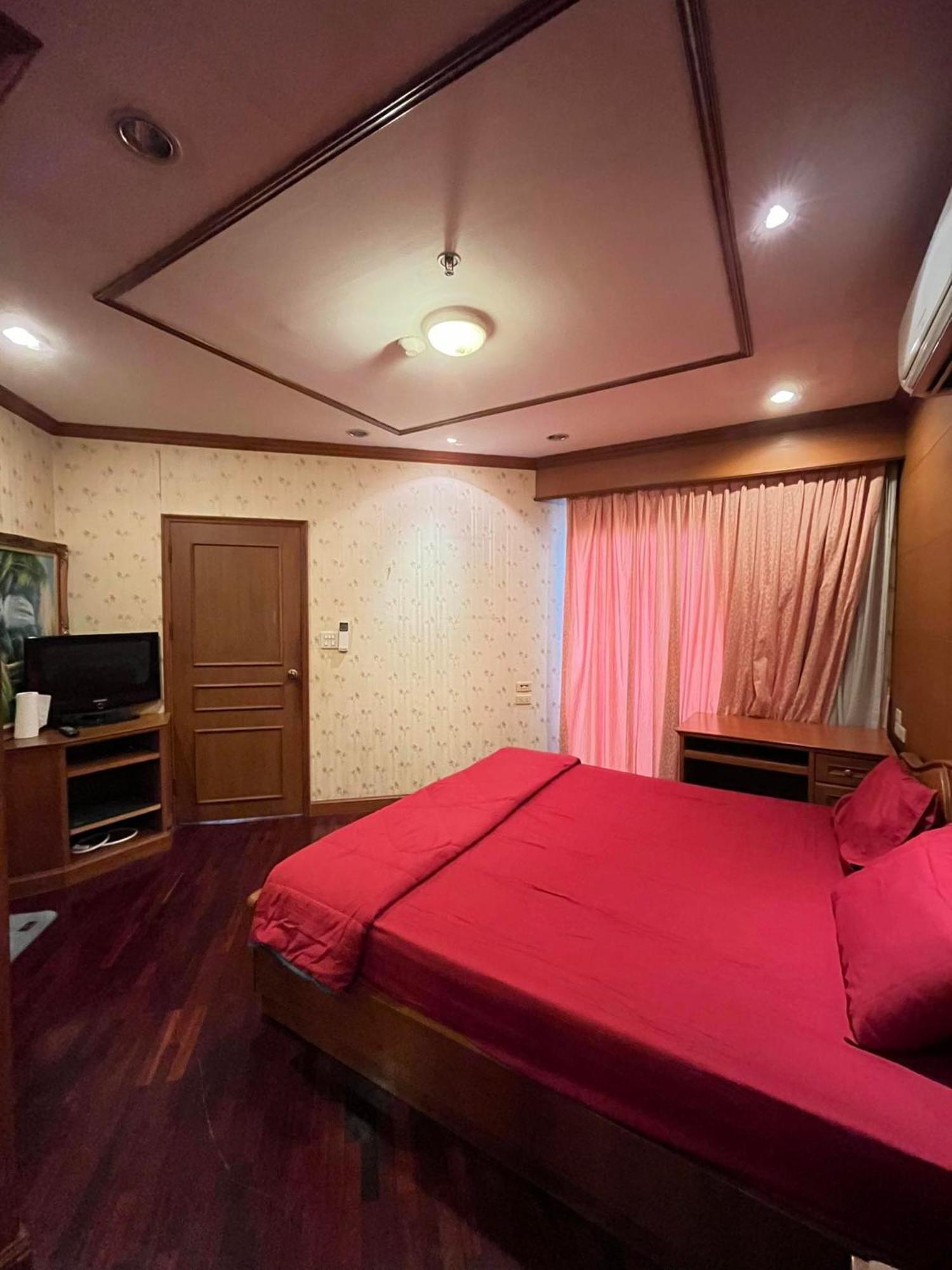 Grand Diamond Condo Suites Bangkok Dış mekan fotoğraf