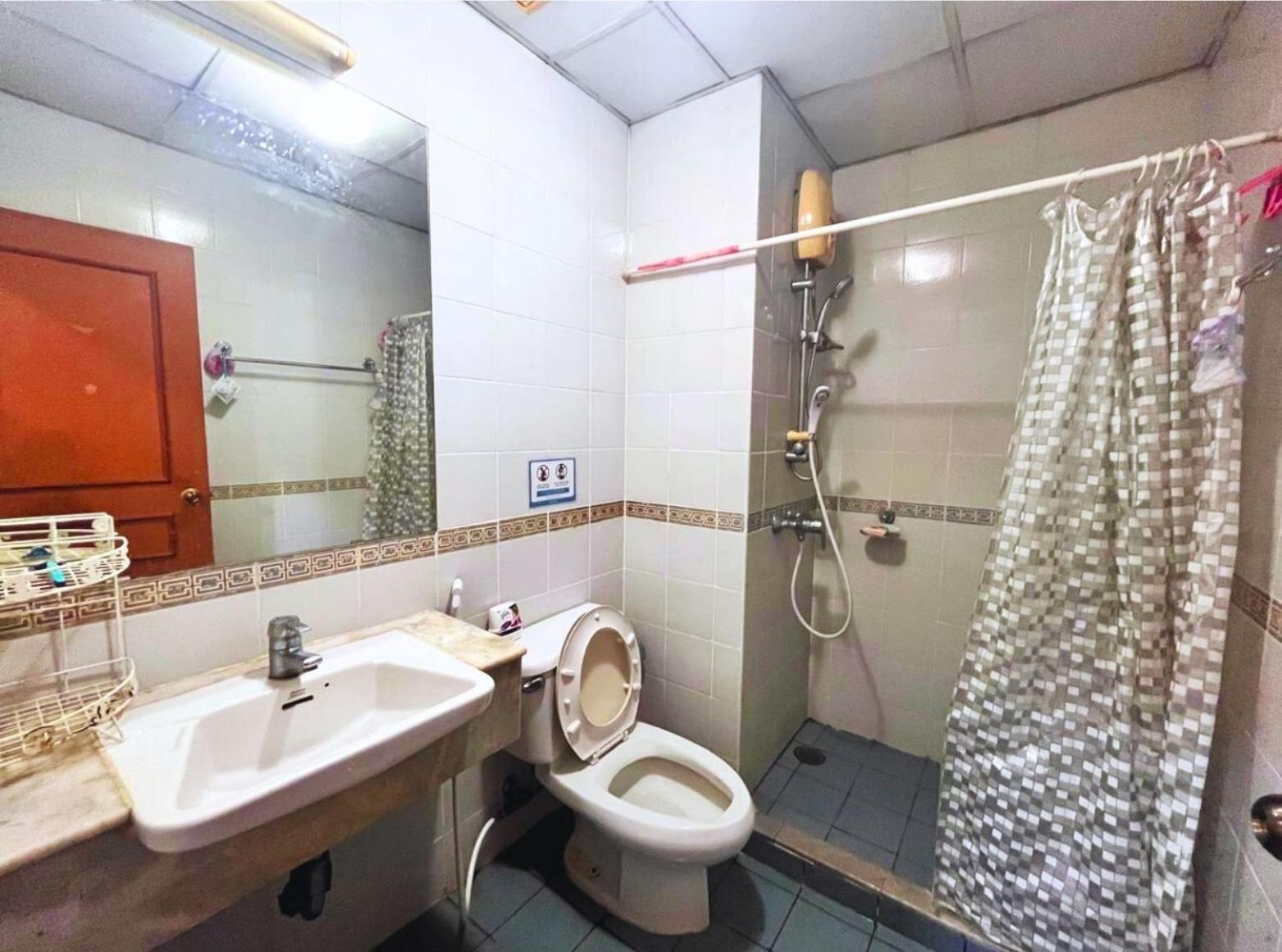 Grand Diamond Condo Suites Bangkok Dış mekan fotoğraf